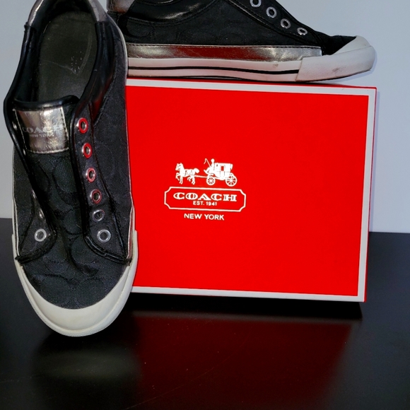 Coach Felix Women's Running Shoe Size 7 M ON SALE NOW - Picture 1 of 6